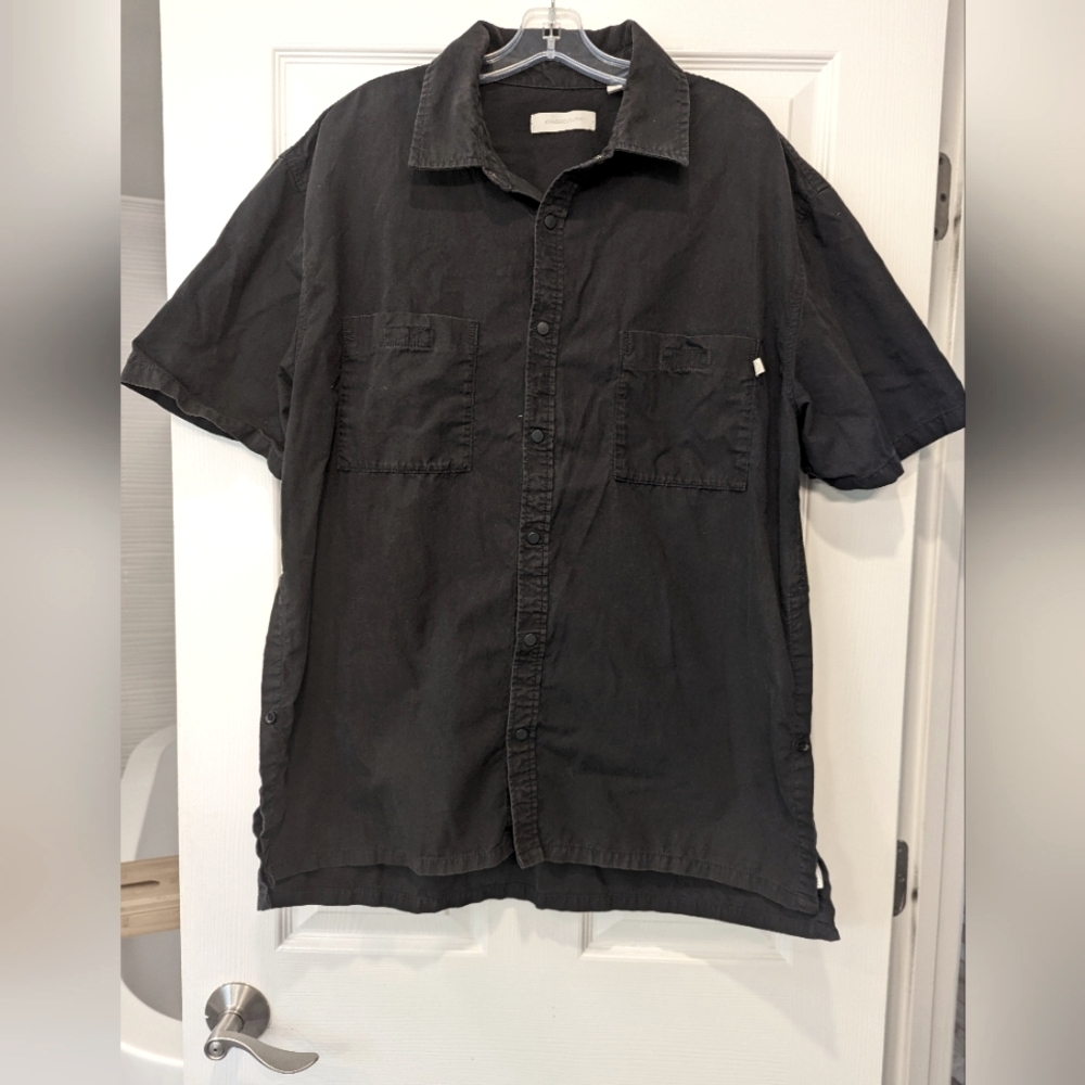 Standard cloth men's button down snap closure front pockets cotton black size L